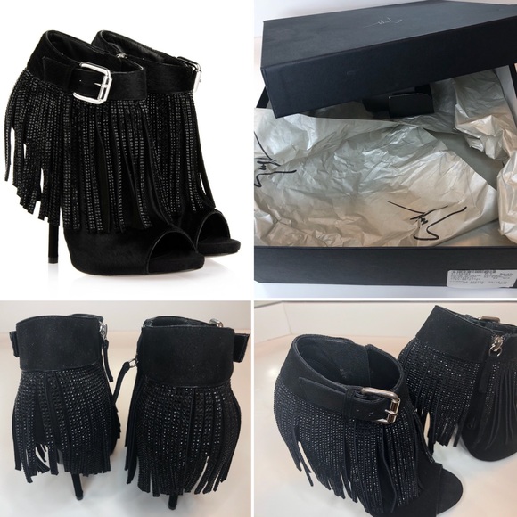 Meet your Posher, Kayla - Picture 5 of 8